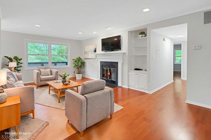 Photo of 21G Heritage Drive G, Chatham NJ