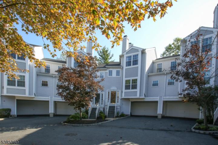 Photo of 304 Beaverbrook Terrace, Hanover NJ