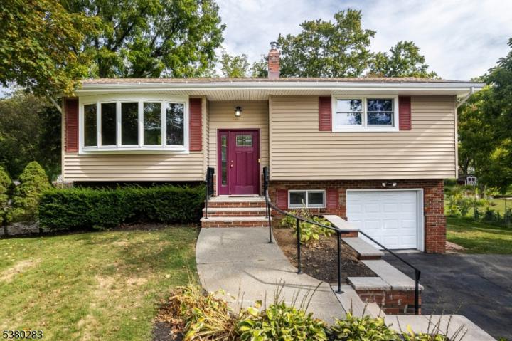 Photo of 8 Corwin Street, Roxbury NJ