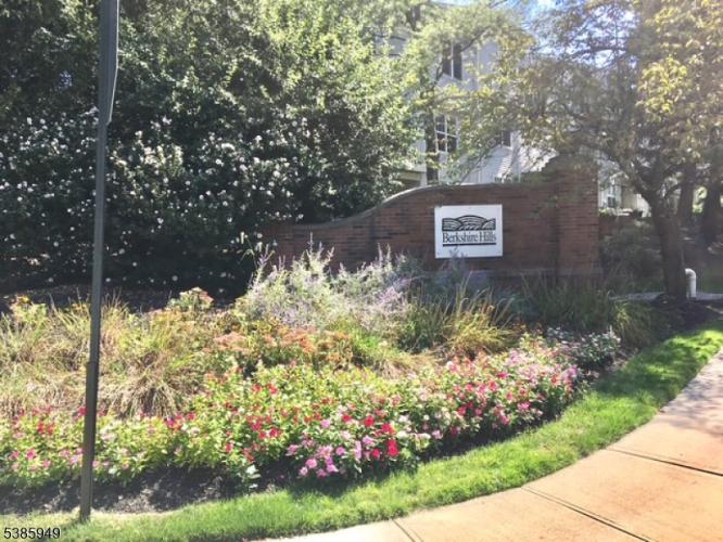 Photo of 1114 Worthington Court, Denville NJ