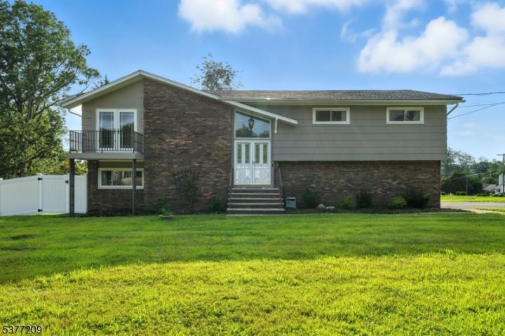 Photo of 31 Crescent Drive, Jefferson NJ