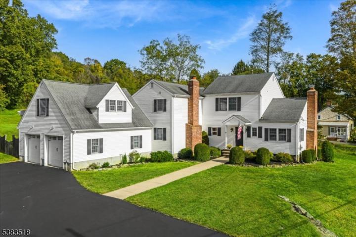 Photo of 32 Parker Road, Chester NJ