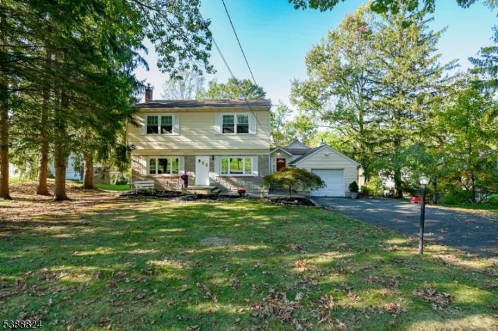 Photo of 19 Lawrence Road, Randolph NJ