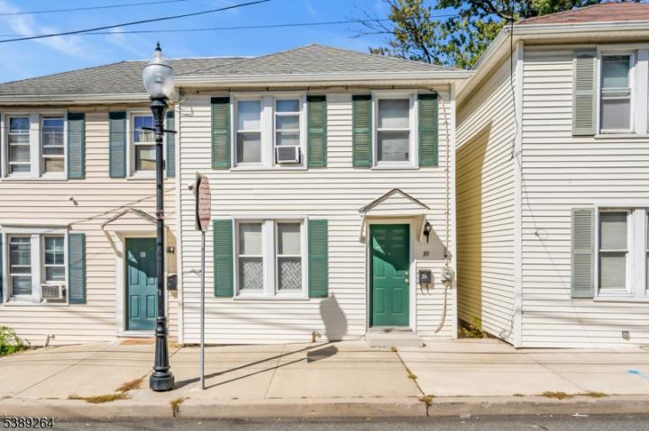 Photo of 39 Clinton Place