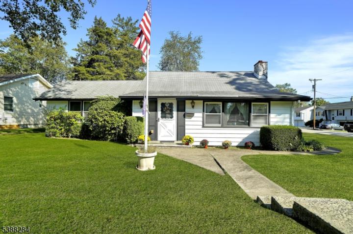Photo of 122 Lake Shore Drive, Parsippany Troy Hills NJ