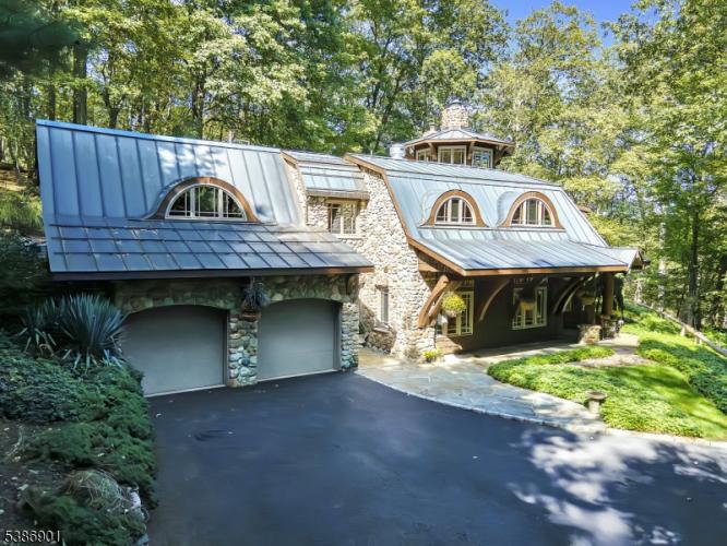 Photo of 2 Bickford Drive, Morris NJ