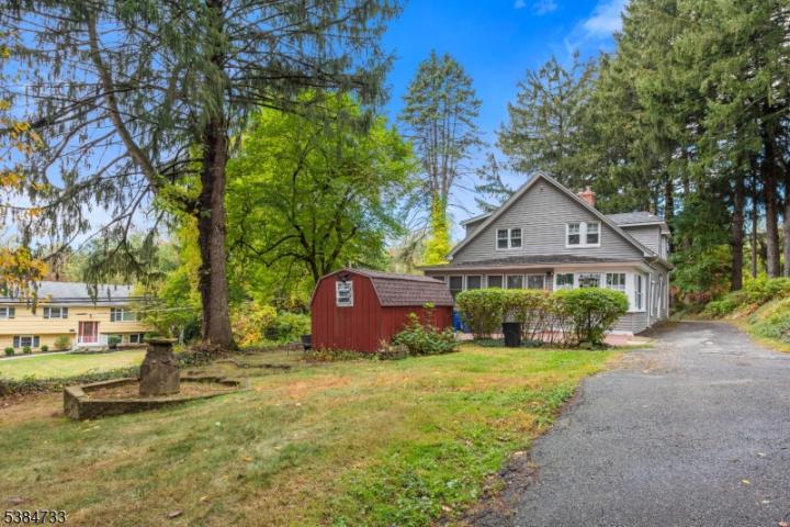 Photo of 400 Quaker Church Road, Randolph NJ