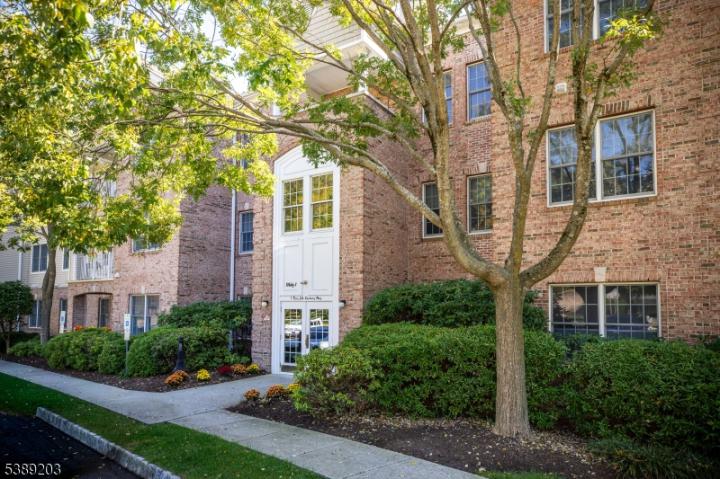 Photo of 11 Zachary Way, Mount Arlington NJ