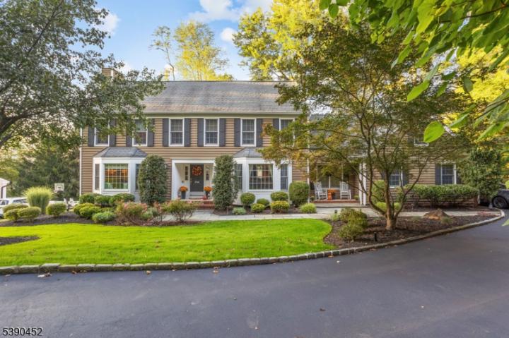 Photo of 100 Hickory Tavern Road, Long Hill NJ
