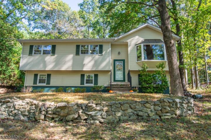 Photo of 10 Budd Lake Heights Road, Mount Olive NJ