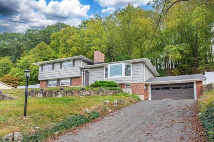 Photo of 22 Mountainside Drive, Morris NJ