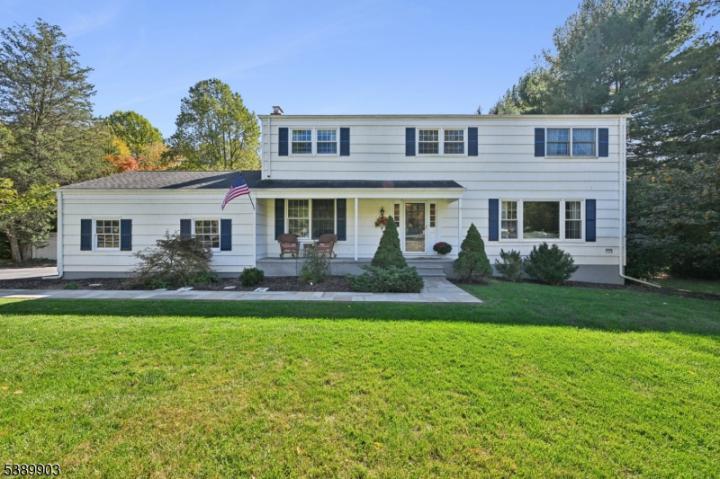 Photo of 17 Valley Way, Mendham NJ