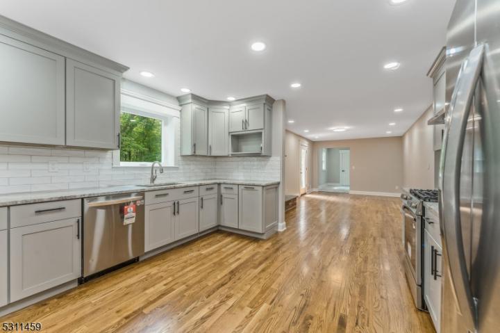 Photo of 56 Mountainside Road