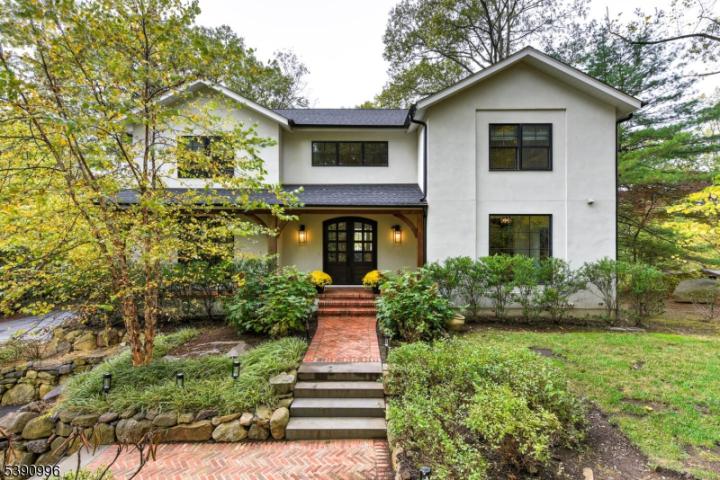 Photo of 17 Crystal Road, Mountain Lakes NJ