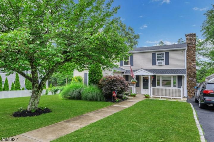 Photo of 4 Cedar Road, Montville NJ
