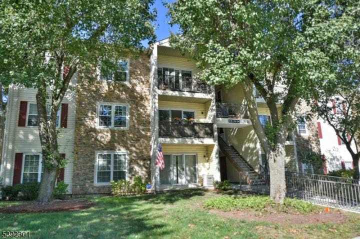 Photo of 1 Robertson Way, Lincoln Park NJ