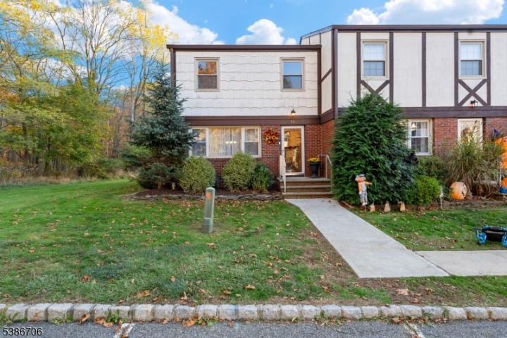 Photo of 30 Tudor Place, Mount Olive NJ