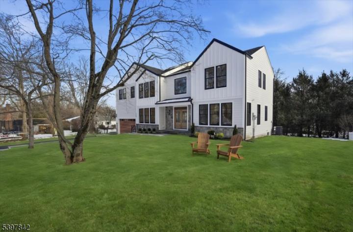 Photo of 32 Felch Road, Florham Park NJ