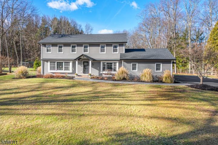 Photo of 18 Dean Road, Mendham NJ