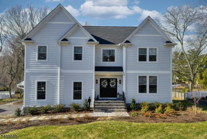 Photo of 8 Fox Chase Road