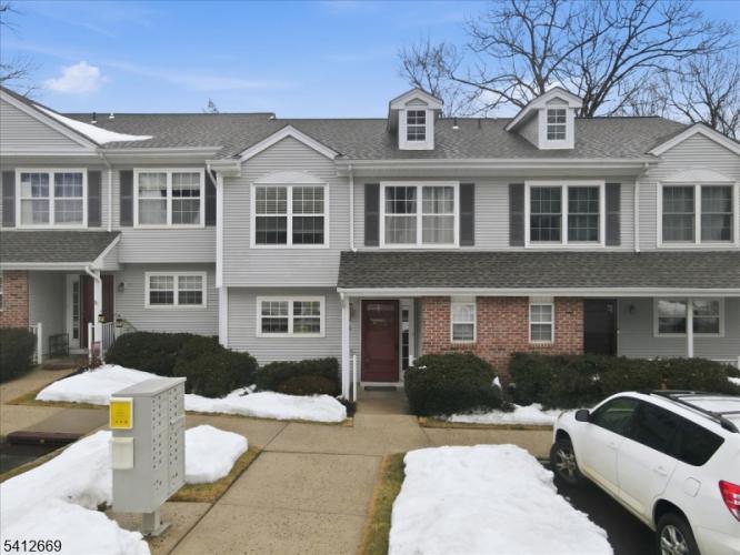 Photo of 76 Hickory Way