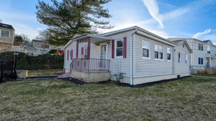 Photo of 9 Scalza Lane, Lincoln Park NJ