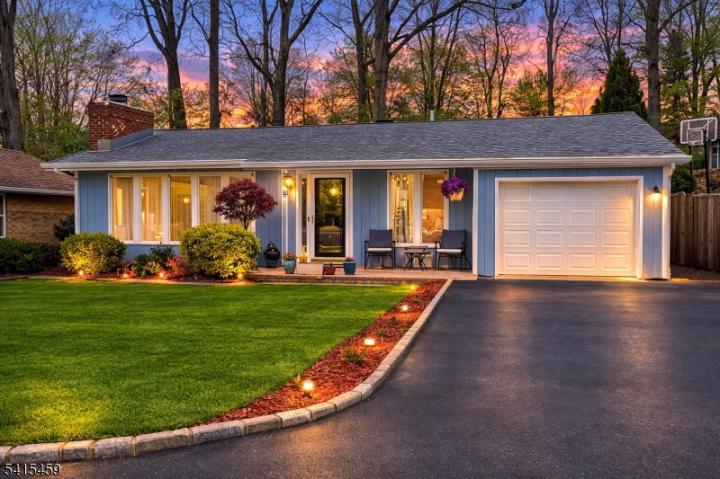 Photo of 21 Monhegon Avenue