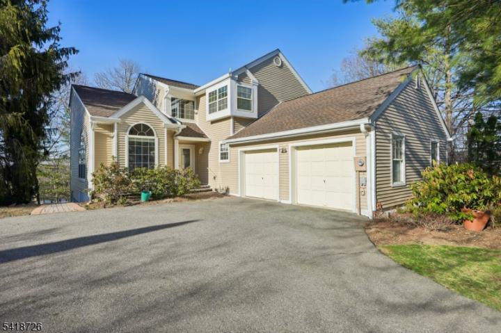 Photo of 15 Ryan Lane