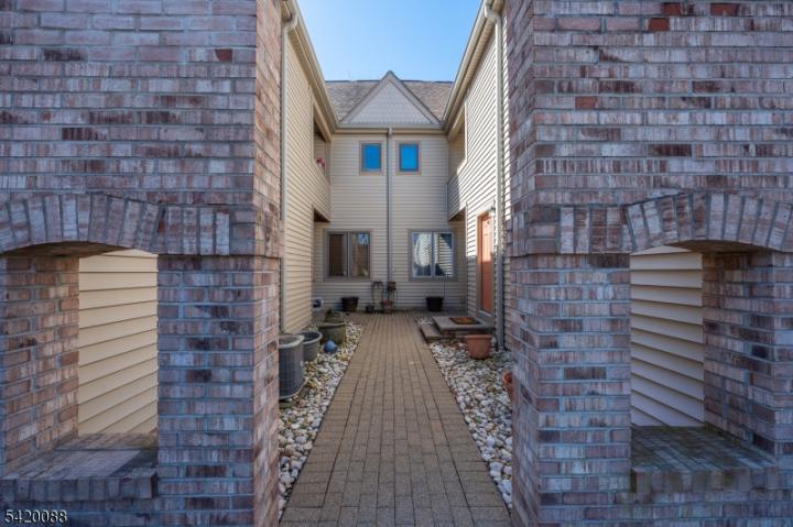 Photo of 51 Sunrise Drive, Hanover NJ