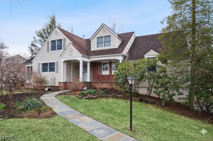 Photo of 8 Bennington Road, Morris NJ