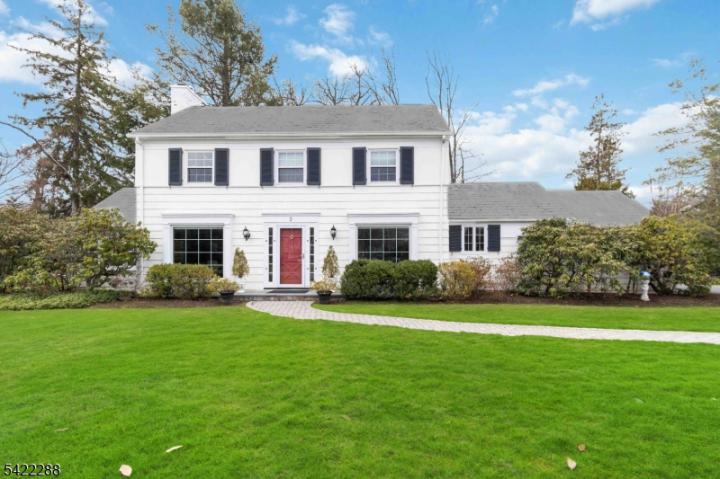 Photo of 2 Beechwood Drive, Morris NJ