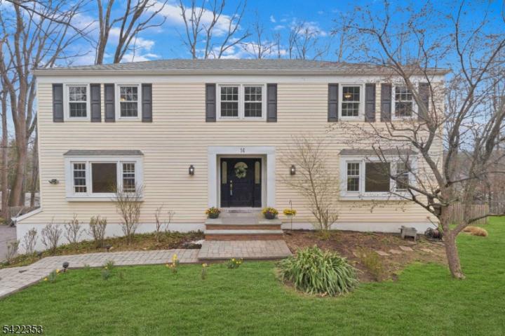 Photo of 14 Beaver Ridge Road, Morris Plains NJ