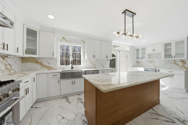 Photo of 41 Musiker Avenue