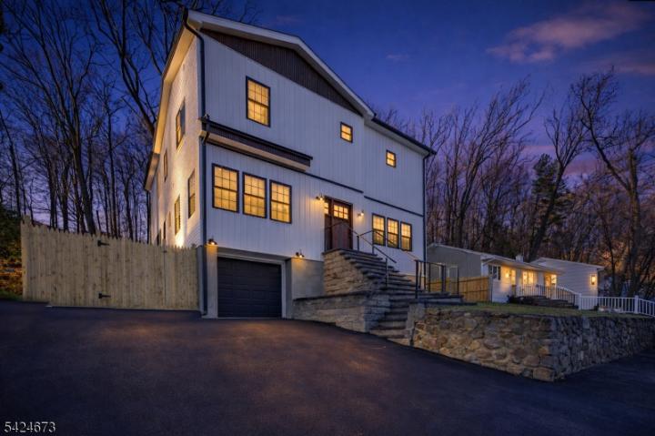 Photo of 16 Valley View Drive