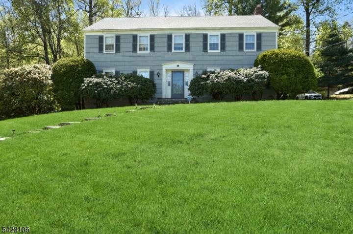 Photo of 68 Center Avenue