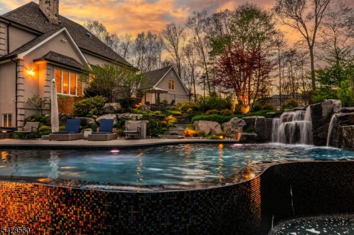 Photo of 9 Pennbrook Court