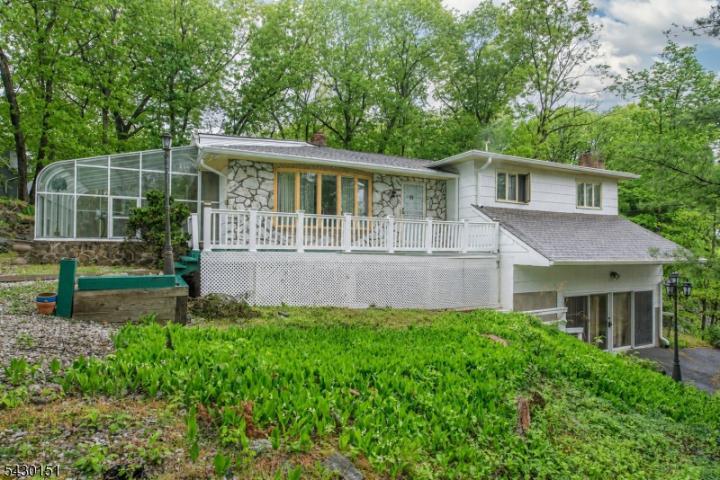 Photo of 82 Highland Avenue