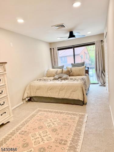 Photo of 528 Upperway