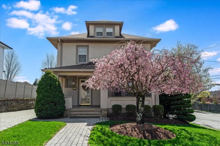 Photo of 303 Highland Avenue