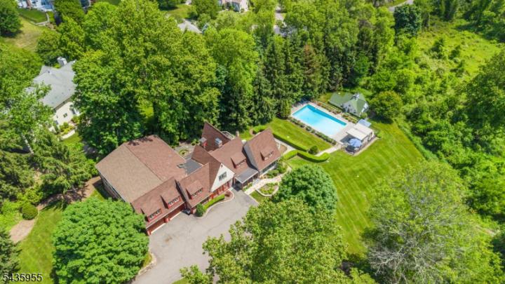 Photo of 43 Knox Hill Road
