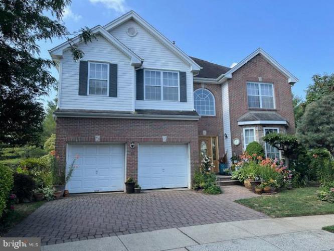 Photo of 11 Pebble Beach Court, Monroe Township NJ