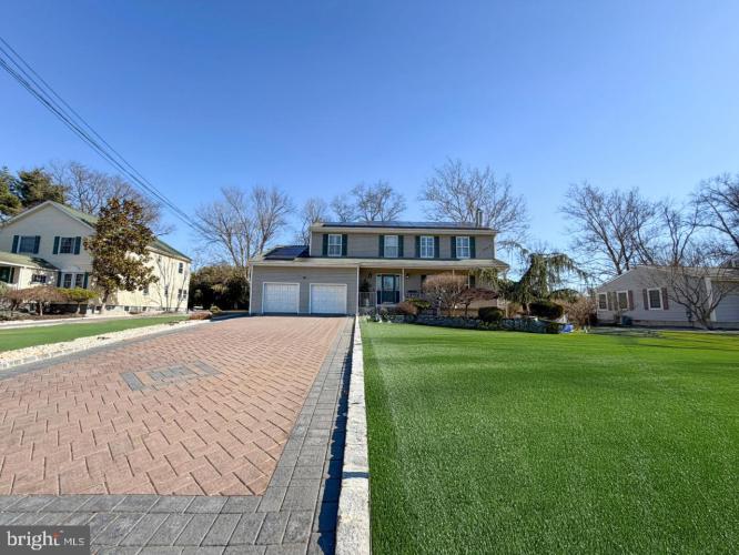 Photo of 7 3rd Avenue