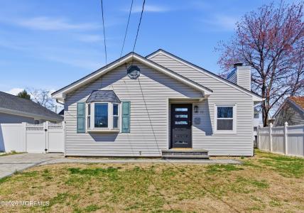 Photo of 52 Pomona Boulevard, Keyport NJ