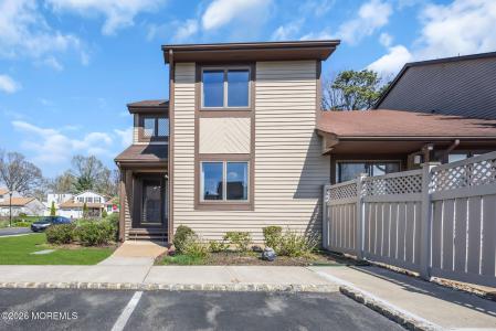 Photo of 1 Chelsea Court, Parlin NJ