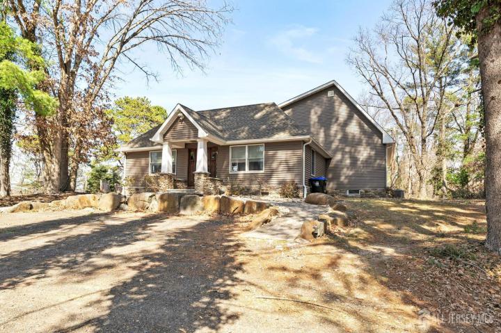 Photo of 163 Dutch Road, East Brunswick NJ