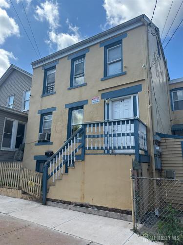 Photo of 146 Seaman Street, New Brunswick NJ