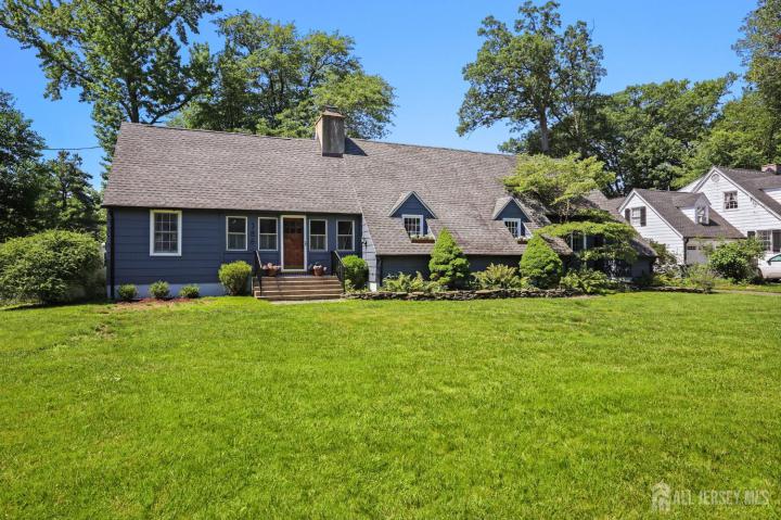 Photo of 386 Franklin Road, North Brunswick NJ