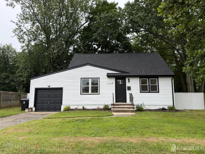 Photo of 5 N Lois Avenue, East Brunswick NJ