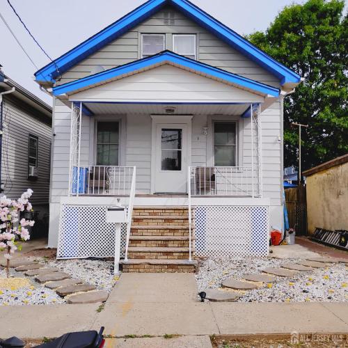 Photo of 6 Worden Avenue