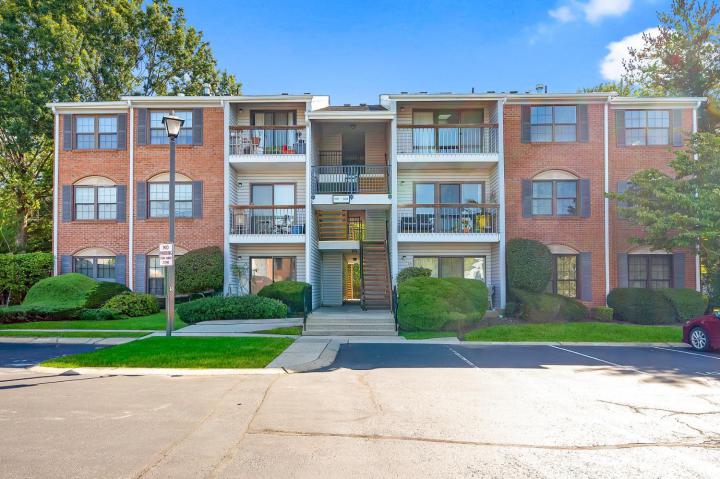 Photo of 308 Bromley Place, East Brunswick NJ